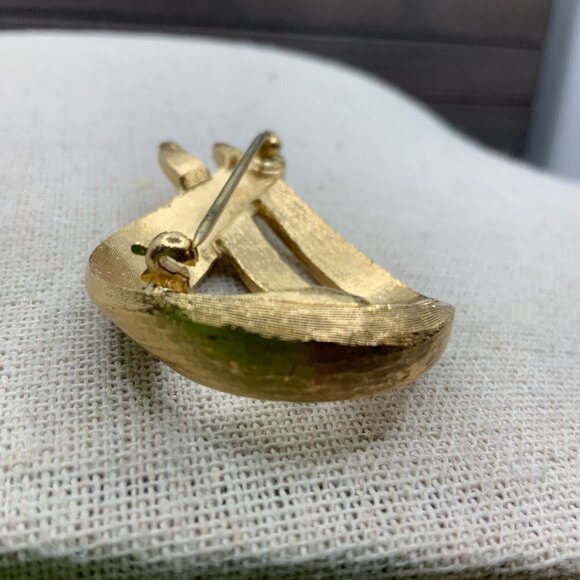 Monet Gold Tone Swirl Brooch Pin - Picture 3 of 6